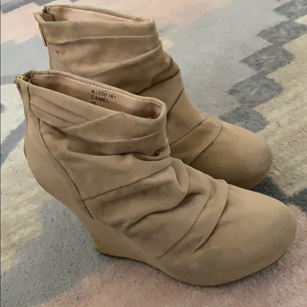 Boot Wedge Heels - Picture 2 of 4